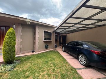 VENTA CASA EN FRACC CLUB DE GOLF SAN CARLOS