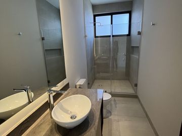 CASA EN VENTA EN LA CAMPIÑA DEL BOSQUE LEÓN GUANAJUATO