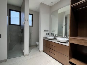 CASA EN VENTA EN LA CAMPIÑA DEL BOSQUE LEÓN GUANAJUATO