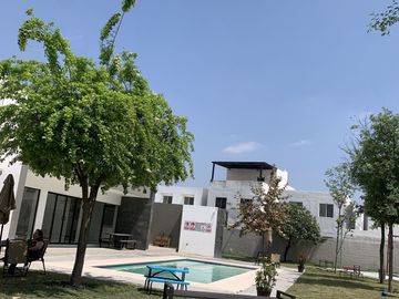 Casa seminueva Apodaca Acanto Residencial