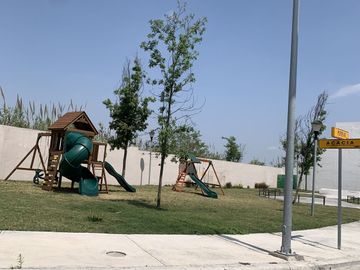 Casa seminueva Apodaca Acanto Residencial