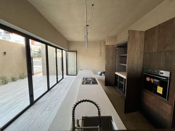 Casa ÚNICA y Vanguardista en Zibatá