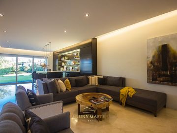Casa en Venta en Las Lomas Club de Golf