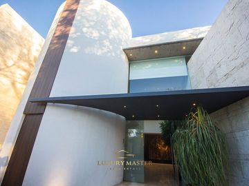 Casa en Venta en Las Lomas Club de Golf