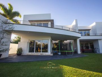 Casa en Venta en Las Lomas Club de Golf