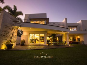 Casa en Venta en Las Lomas Club de Golf