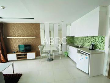 Beautiful 1 bedroom condo for sale in Jomtien