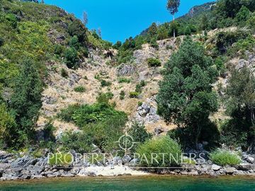 ¡Oportunidad! Exclusivo terreno con 160 mt orilla de lago
