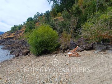 ¡Oportunidad! Exclusivo terreno con 160 mt orilla de lago