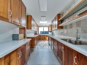Casa Remodelada 4D + Escritorio + Sala de Estar | Piscina | Excelente Ubicación