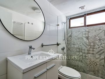 Casa Remodelada 4D + Escritorio + Sala de Estar | Piscina | Excelente Ubicación