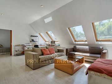 Casa Remodelada 4D + Escritorio + Sala de Estar | Piscina | Excelente Ubicación