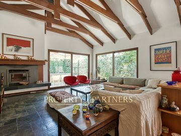 Casa Remodelada 4D + Escritorio + Sala de Estar | Piscina | Excelente Ubicación