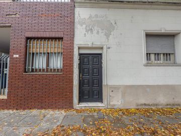 PH 3 Ambientes con Patio y Terraza Propia. Sin Expensas