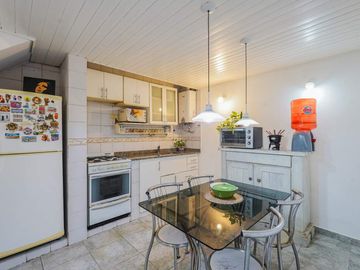 PH 3 Ambientes con Patio y Terraza Propia. Sin Expensas