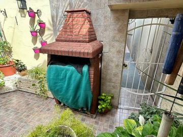 PH 3 Ambientes con Patio y Terraza Propia. Sin Expensas