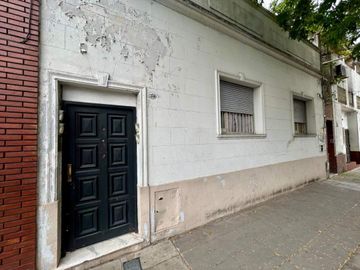 PH 3 Ambientes con Patio y Terraza Propia. Sin Expensas