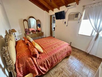 PH 3 Ambientes con Patio y Terraza Propia. Sin Expensas
