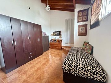PH 3 Ambientes con Patio y Terraza Propia. Sin Expensas