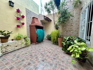 PH 3 Ambientes con Patio y Terraza Propia. Sin Expensas
