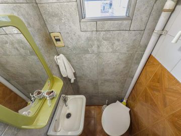 PH 3 Ambientes con Patio y Terraza Propia. Sin Expensas