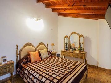 PH 3 Ambientes con Patio y Terraza Propia. Sin Expensas