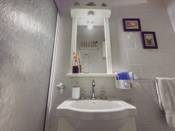 PH 3 Ambientes con Patio y Terraza Propia. Sin Expensas