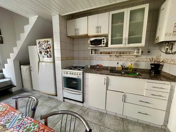 PH 3 Ambientes con Patio y Terraza Propia. Sin Expensas