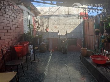 Casa en Venta en Avenida Nueva Imperial con Continental Oriente