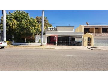 CASA EN VENTA EN COL. ZONA NORTE. CD. OBREGÓN, SONORA