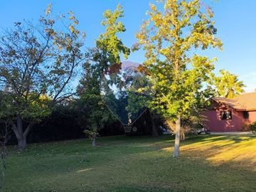 Parcela con amplio terreno en Peñaflor