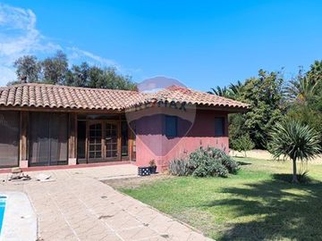 Parcela con amplio terreno en Peñaflor