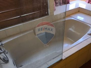 Parcela con amplio terreno en Peñaflor