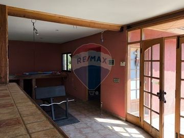 Parcela con amplio terreno en Peñaflor