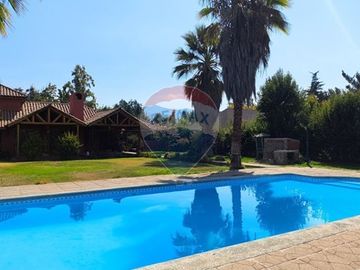 Parcela con amplio terreno en Peñaflor