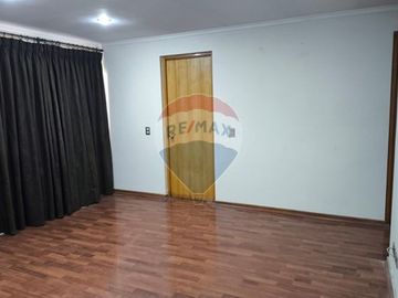 Parcela con amplio terreno en Peñaflor