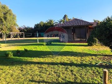 Parcela con amplio terreno en Peñaflor