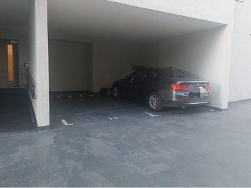 Maravilloso mejorado, casi nuevo 3 dorm 2 baños