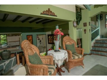 VENDO CASA CAMPESTRE 2.100 m2 EN CIRCASIA QUINDIO