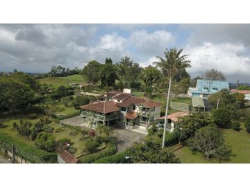 VENDO CASA CAMPESTRE 2.100 m2 EN CIRCASIA QUINDIO