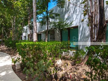 Tao Townhouse Garden Level