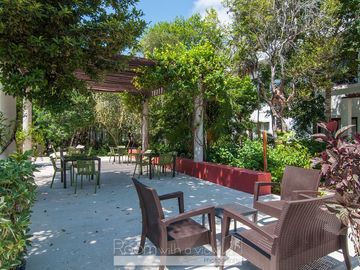 Tao Townhouse Garden Level