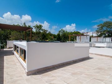 Tao Townhouse Garden Level