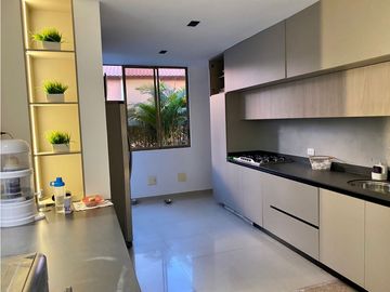 VENTA CASA CON PISCINA PRIVADA EN CONJUNTO CERRADO CERRITOS PEREIRA