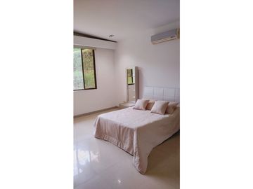 VENTA CASA CON PISCINA PRIVADA EN CONJUNTO CERRADO CERRITOS PEREIRA