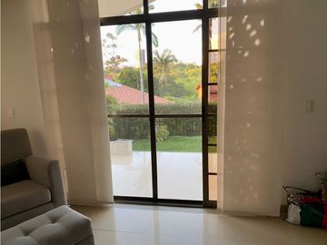 VENTA CASA CON PISCINA PRIVADA EN CONJUNTO CERRADO CERRITOS PEREIRA