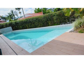 VENTA CASA CON PISCINA PRIVADA EN CONJUNTO CERRADO CERRITOS PEREIRA
