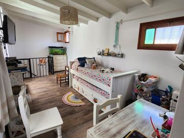 Venta CASA de 2 dormitorios, patio, terraza. Beccar