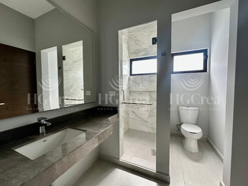 CASA EN VENTA  EN CARRETERA NACIONAL