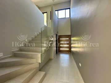 CASA EN VENTA  EN CARRETERA NACIONAL